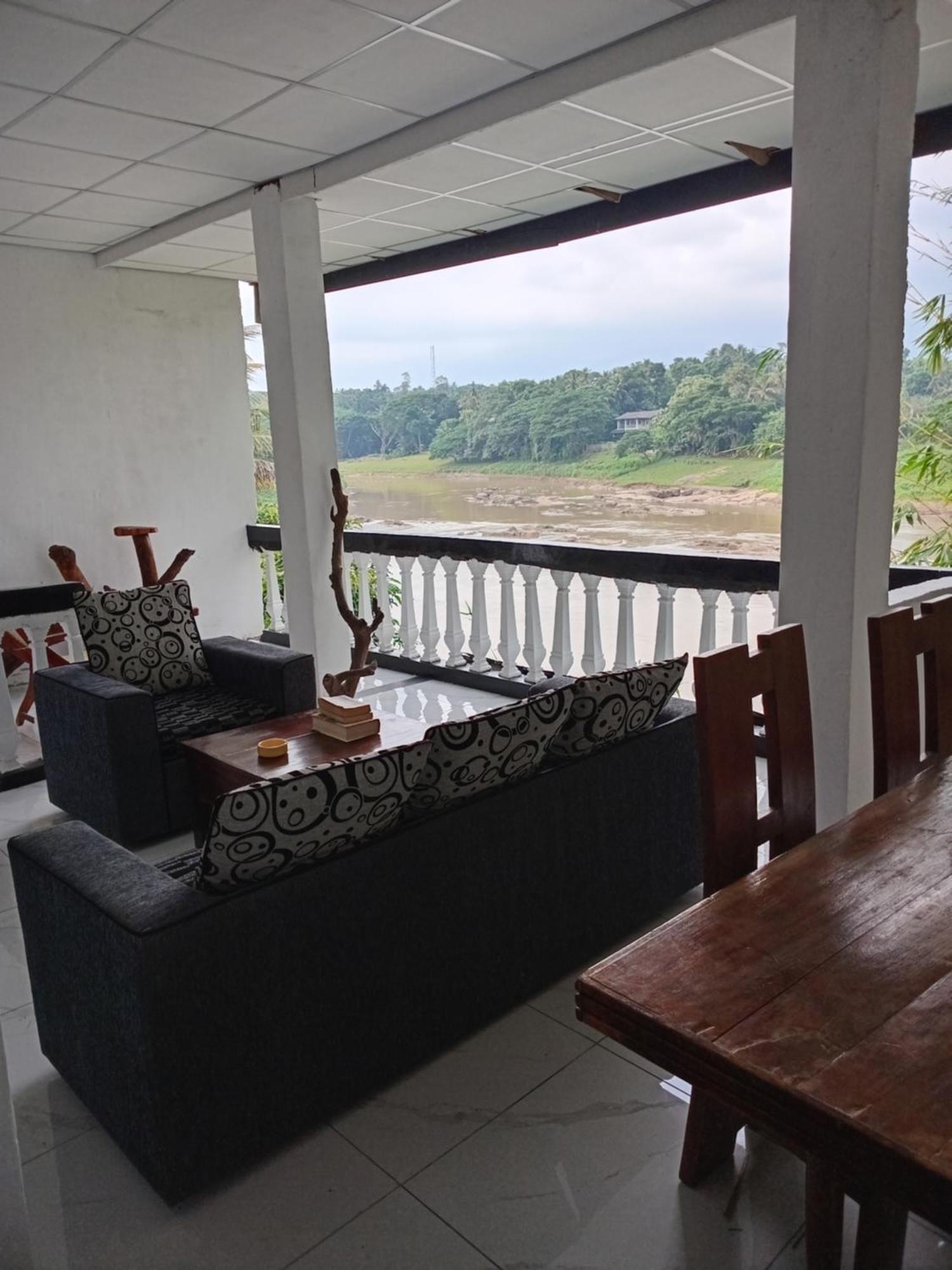 Sadhara River View Lodge แคนดี้ ภายนอก รูปภาพ